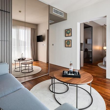 Boutique Hotel Adoral 라벡 외부 사진
