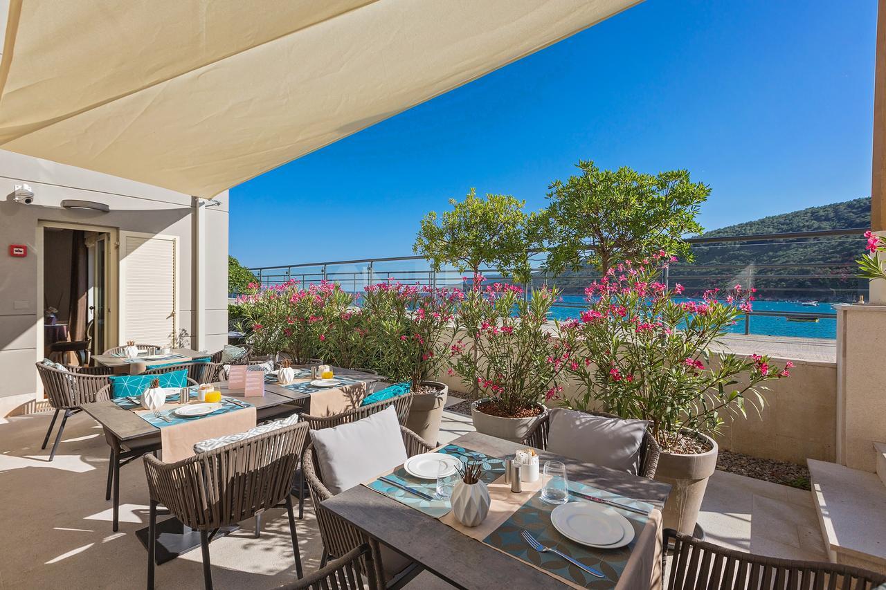 Boutique Hotel Adoral 라벡 외부 사진