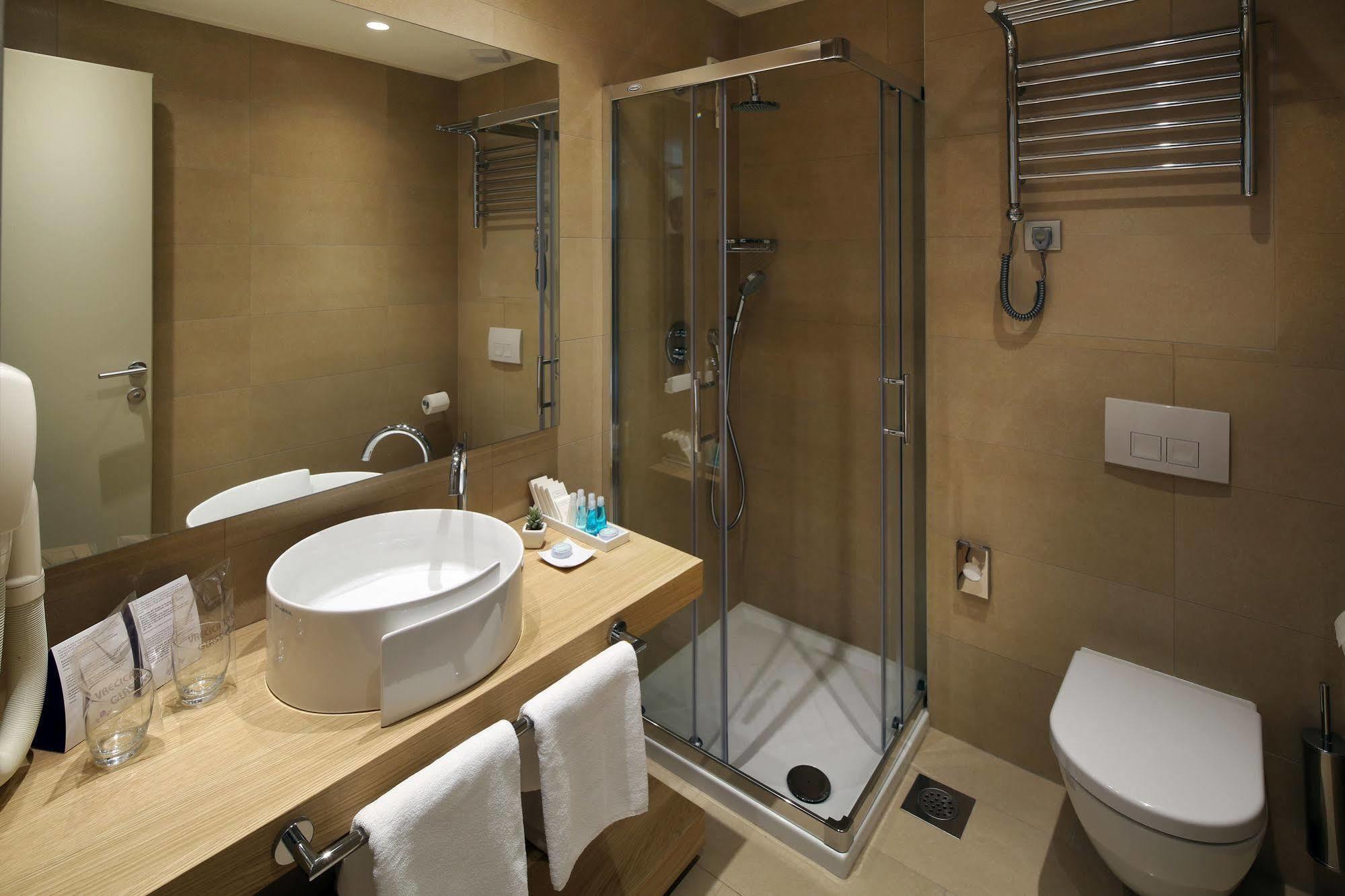 Boutique Hotel Adoral 라벡 외부 사진